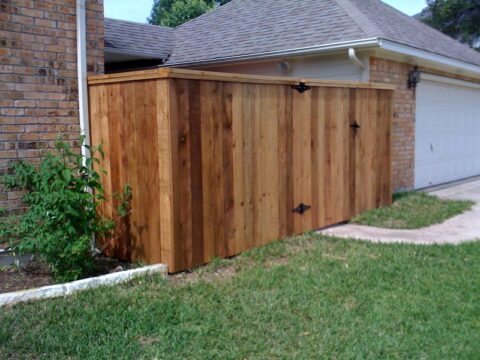 Privacy Fence with Cap & Trim