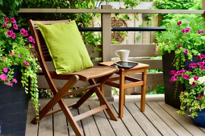 21 Deck Privacy Ideas for an Intimate Outdoor Oasis in 2023