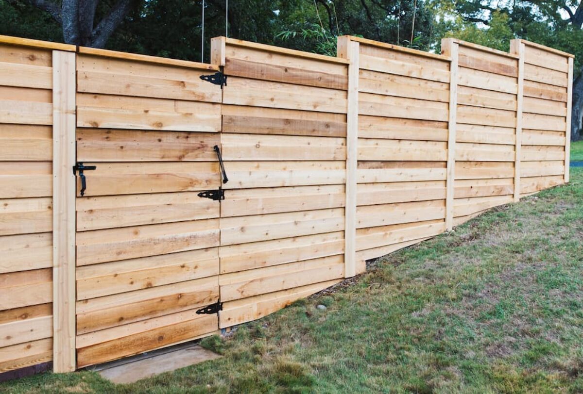 11 Stunning Horizontal Fence Ideas for Your Austin Property, image size:1200x812